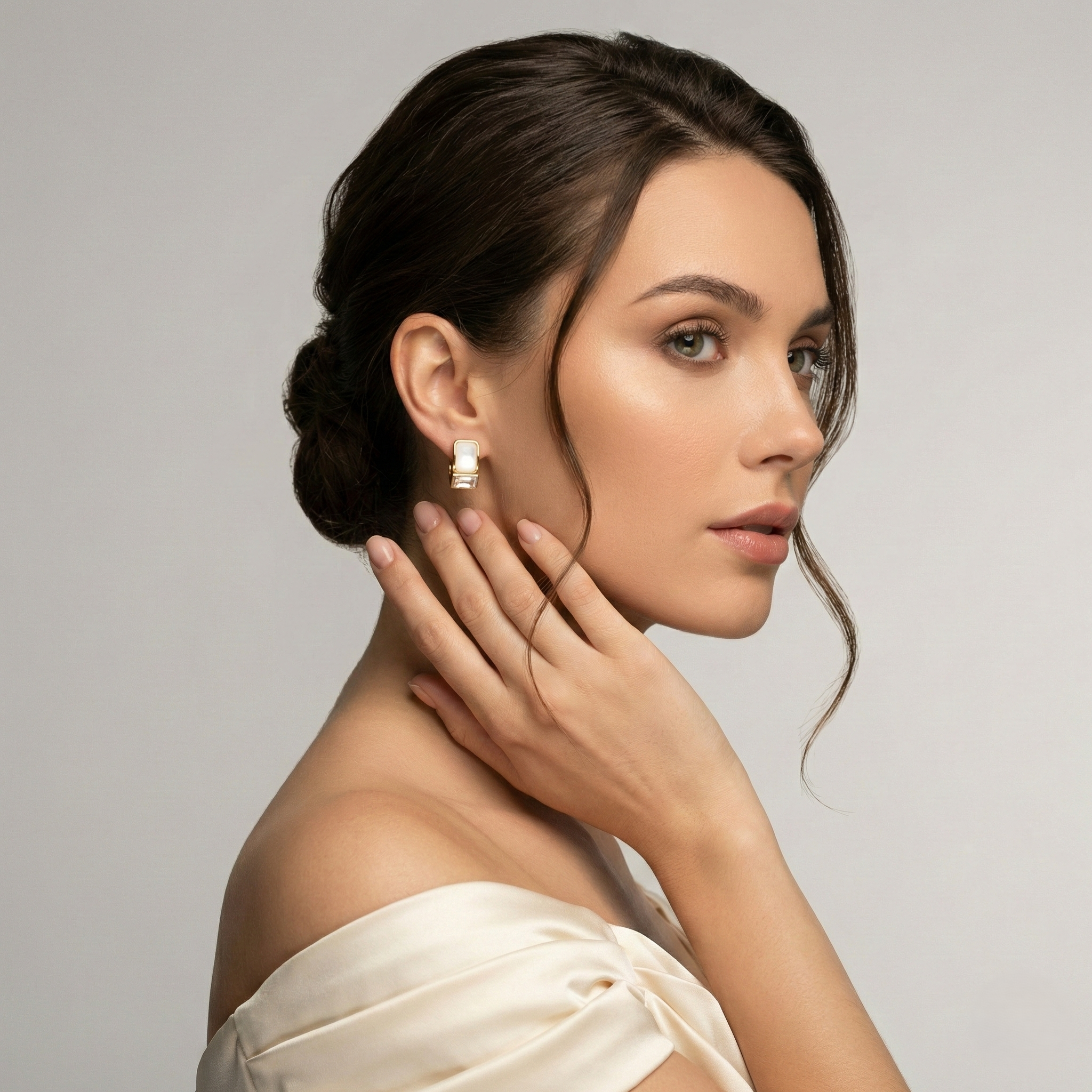 Gold-Plated Zirconia Peal Inlay Studs