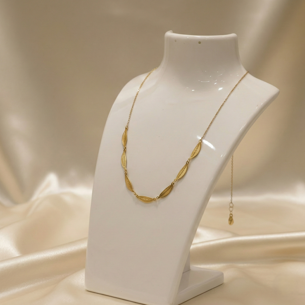 Statement Leaf Necklace