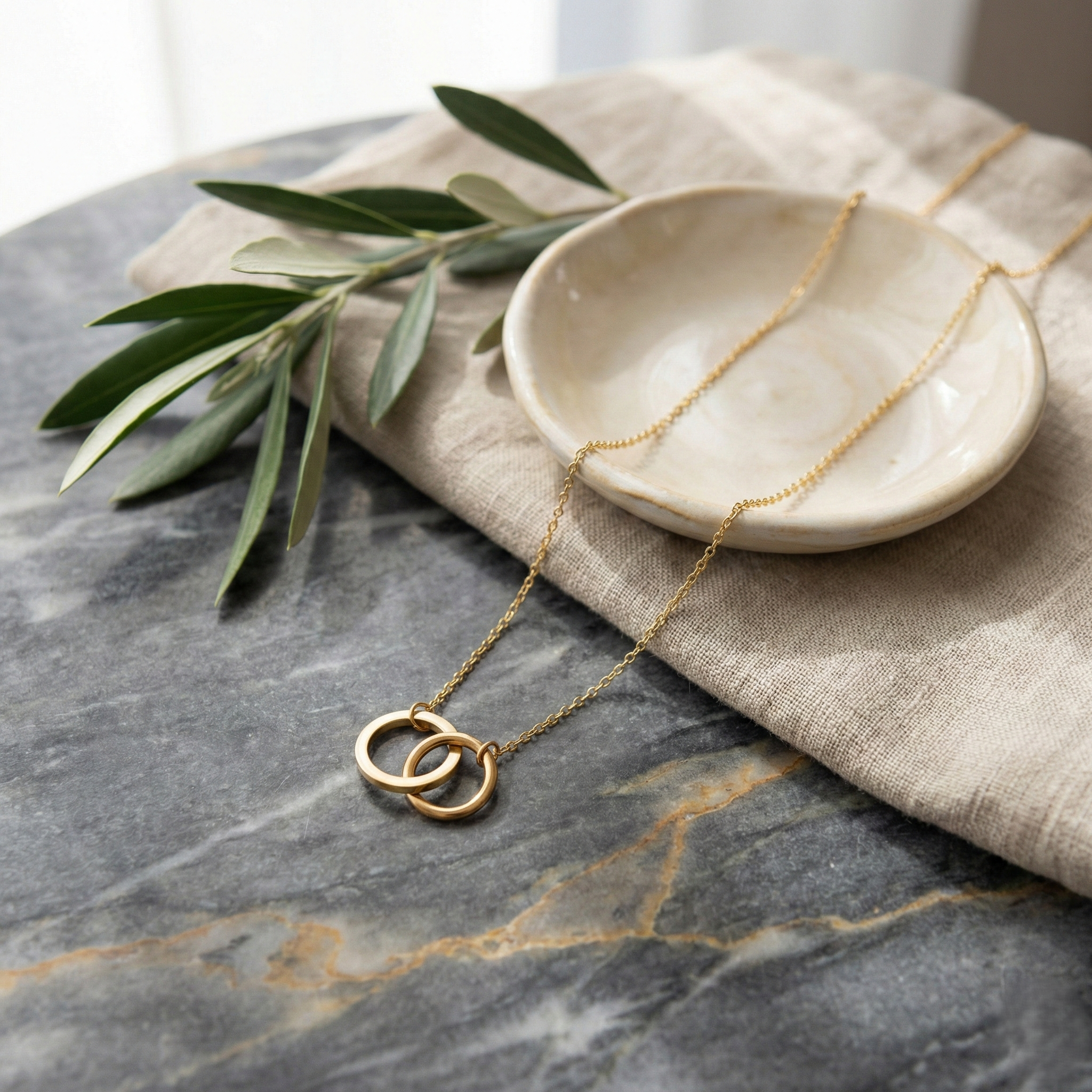 Interlocking Circle Necklace
