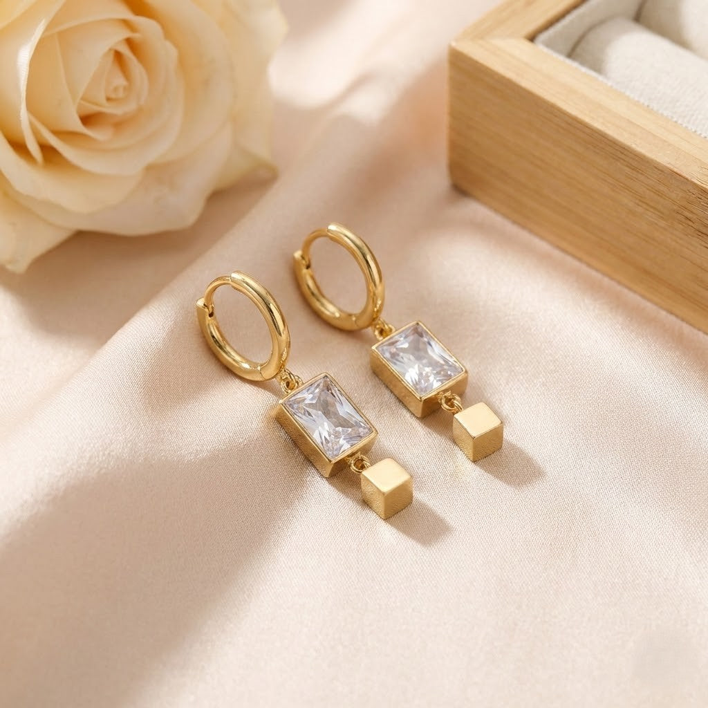 Geometric Crystal Drop Huggies